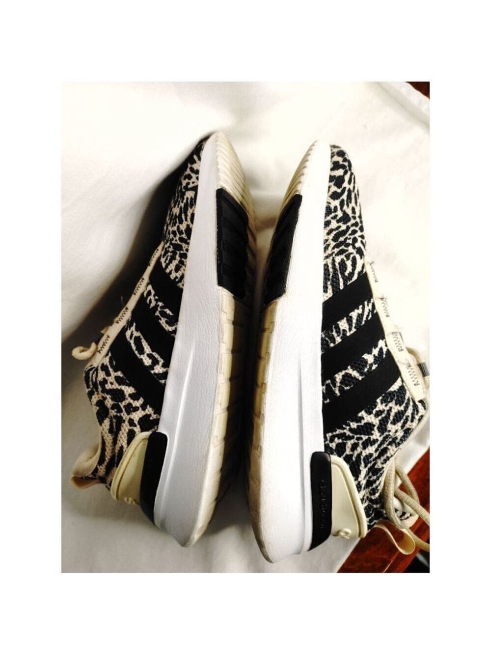 Women's Adidas Athletic GZ4681 Racer Shoes 5.5 Beige Black Leopard Print - Picture 10 of 11